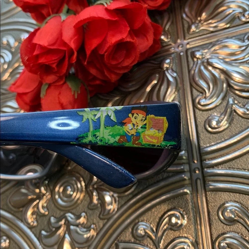 🌹OFFICIAL DISNEY • Kids Black Sunglasses with Polarized Dark Lenses